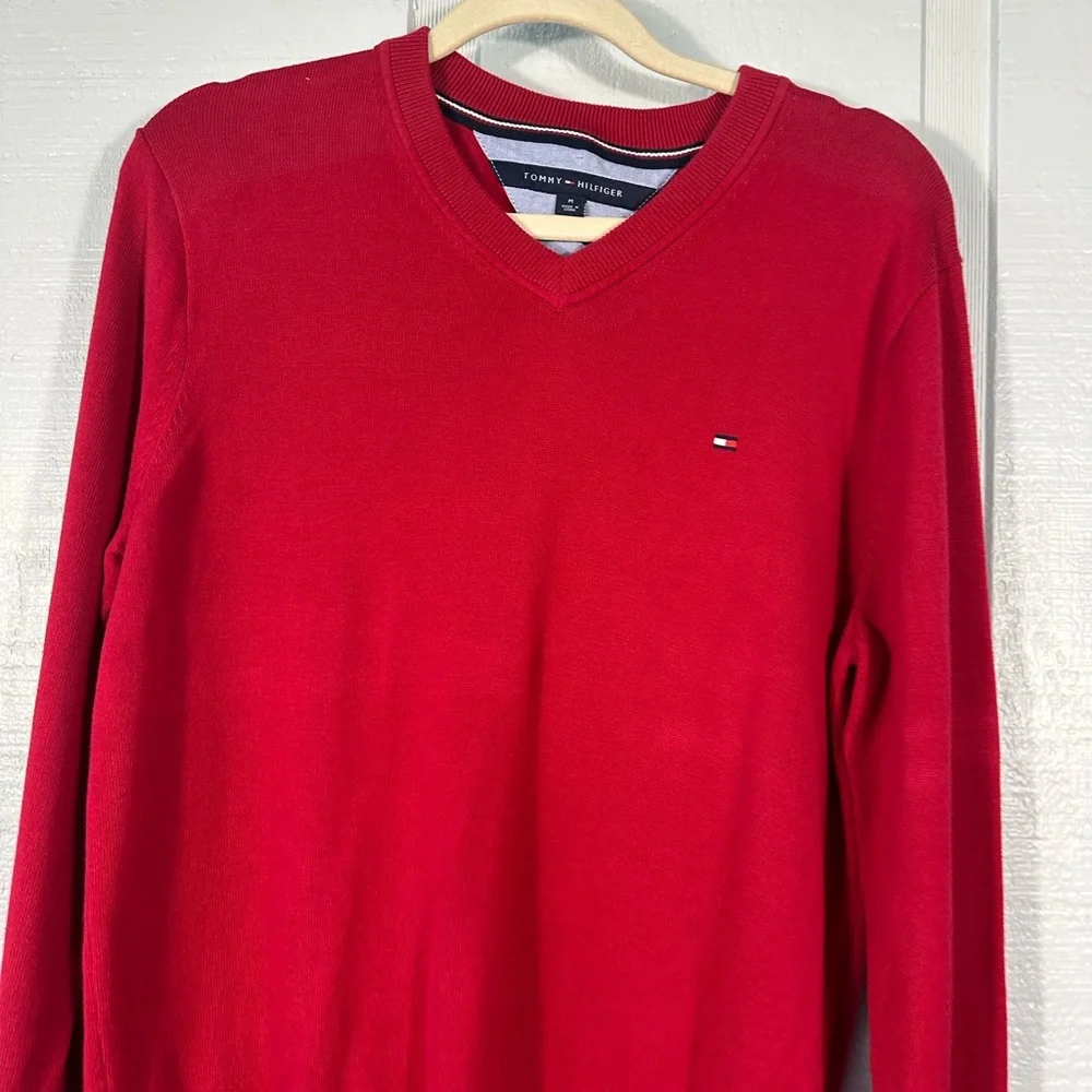Tommy Hilfiger Red Men's  Sweater Size Medium EUC